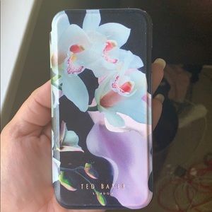 Ted Baker IPhone 7s case